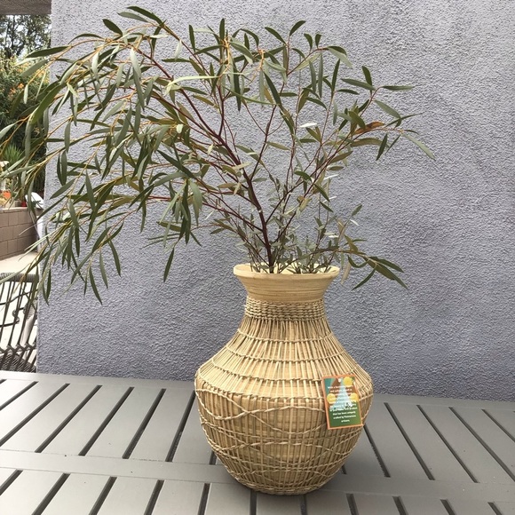 Vietnamese Bamboo-Straw Vase - Picture 2 of 6